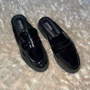 NWOB JONES NEW YORK - Prizely Patent Mule Flats Loafers